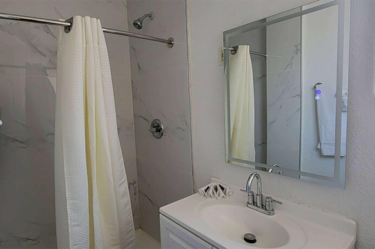 Super 8 By Wyndham El Centro North Hotel Ngoại thất bức ảnh